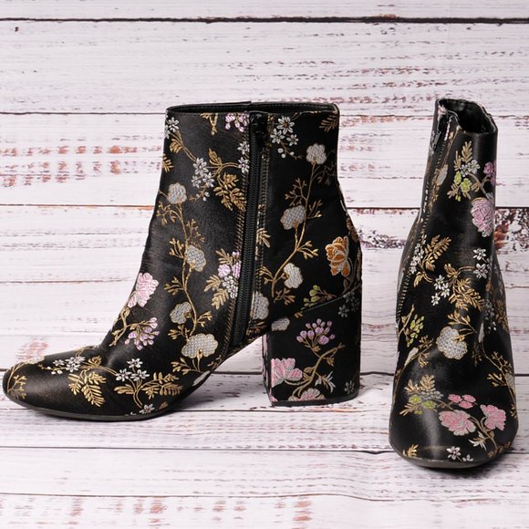 Bar III, Floral Bottie, with 3" heel, Size 11 - Picture 3 of 9